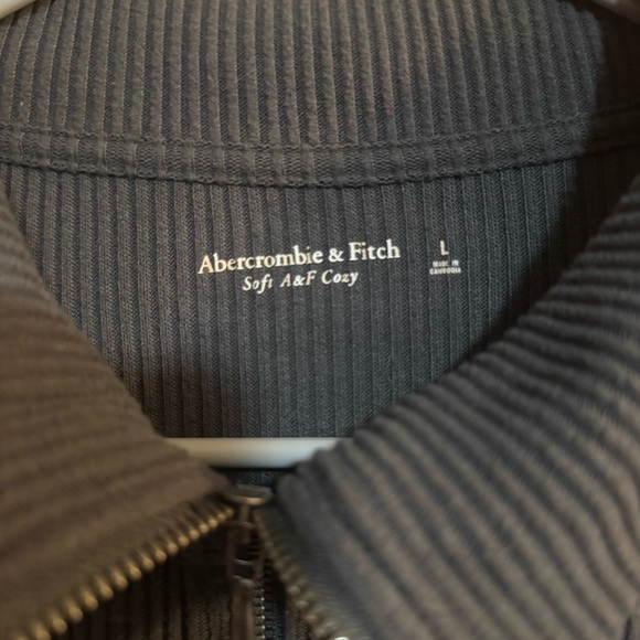 Abercrombie & Fitch Cozy Ribbed Quarter-Zip Pullover Sweatshirt - Picture 2 of 4